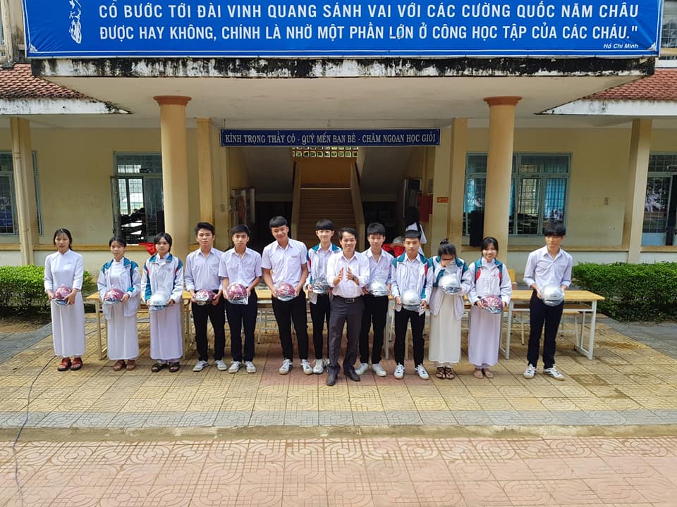 Trường THPT Nguyễn Trãi ảnh 1