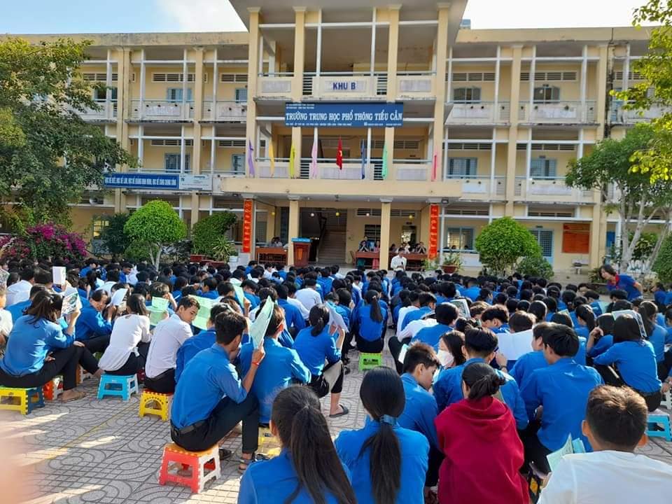 Trường THPT Tiểu Cần ảnh 2