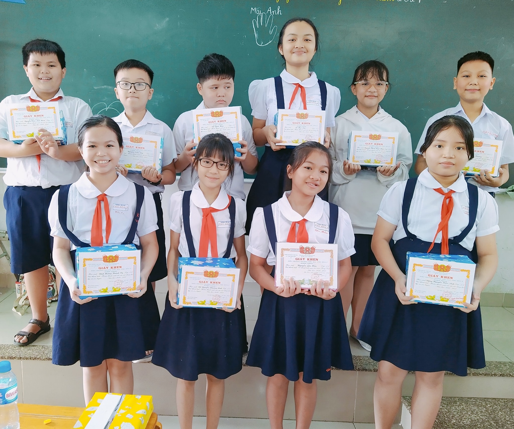 Trường tiểu học Phú Hòa 2 ảnh 1