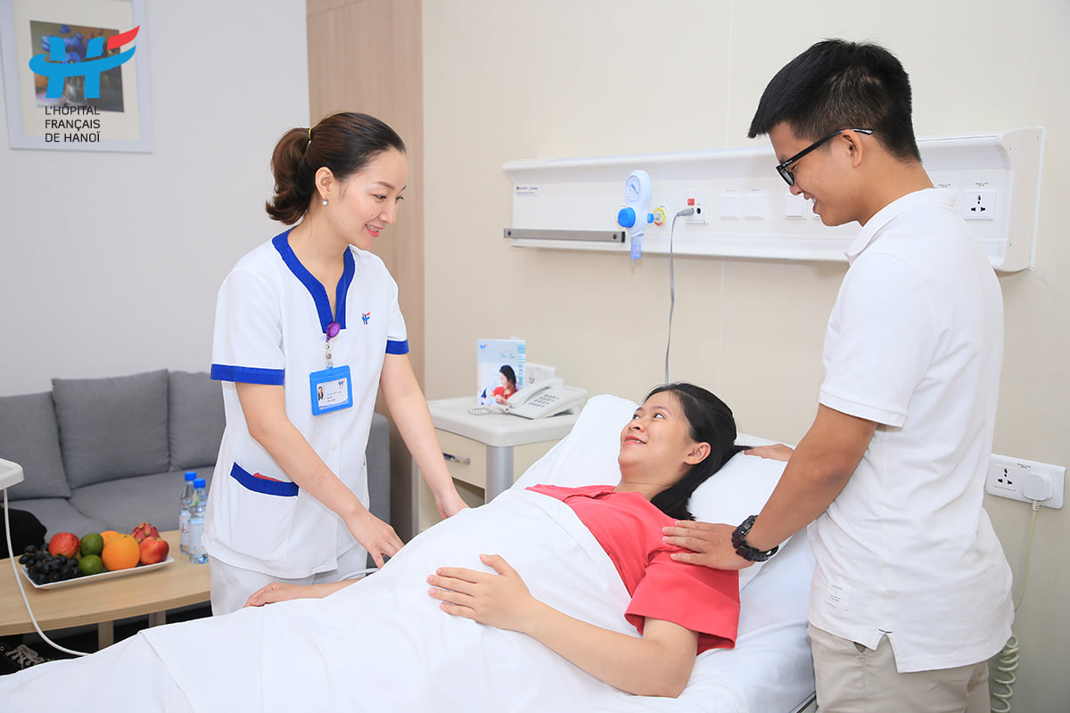 Bệnh viện Việt Pháp Hà Nội ảnh 2