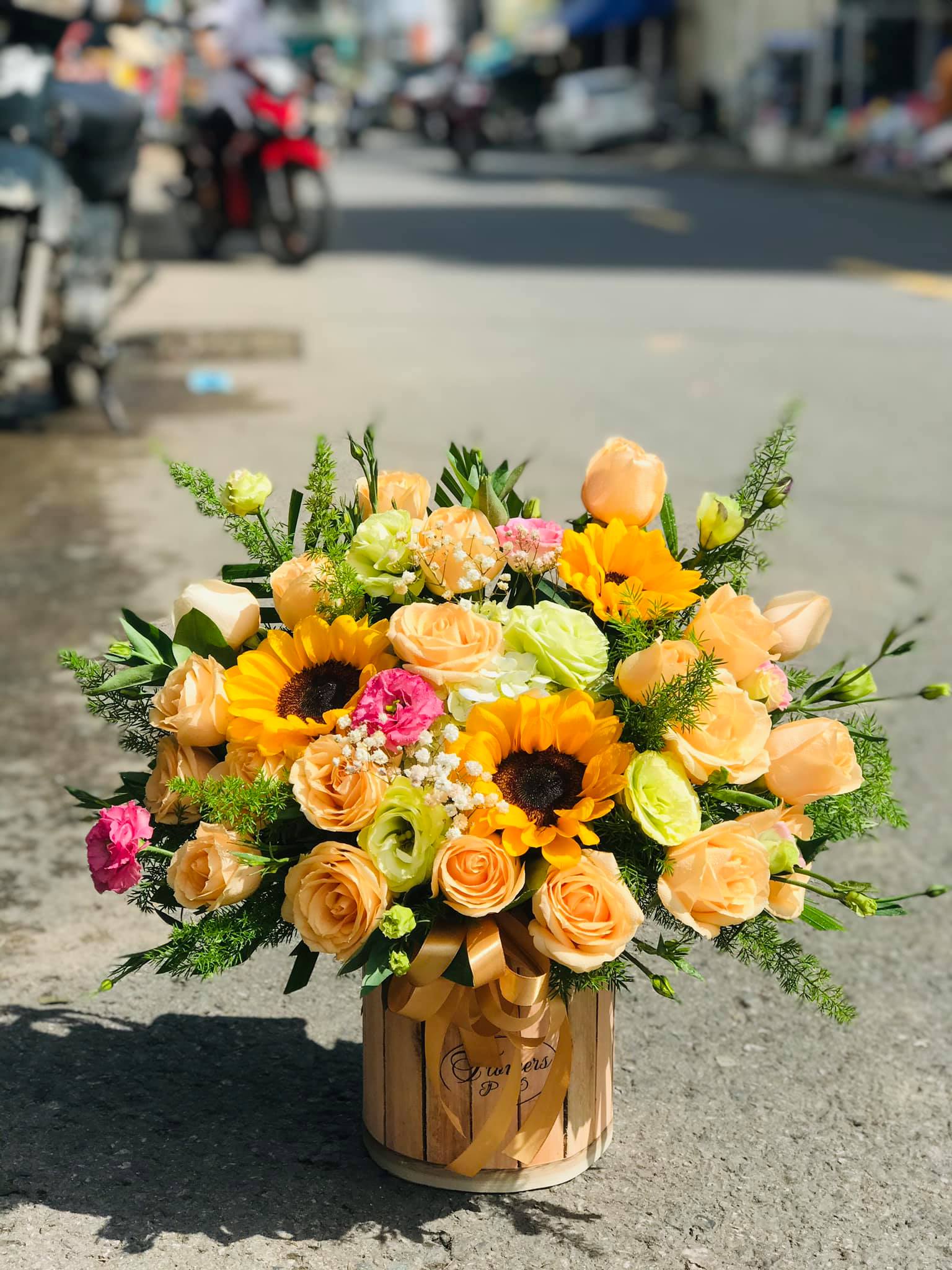 Mai Flowers ảnh 2