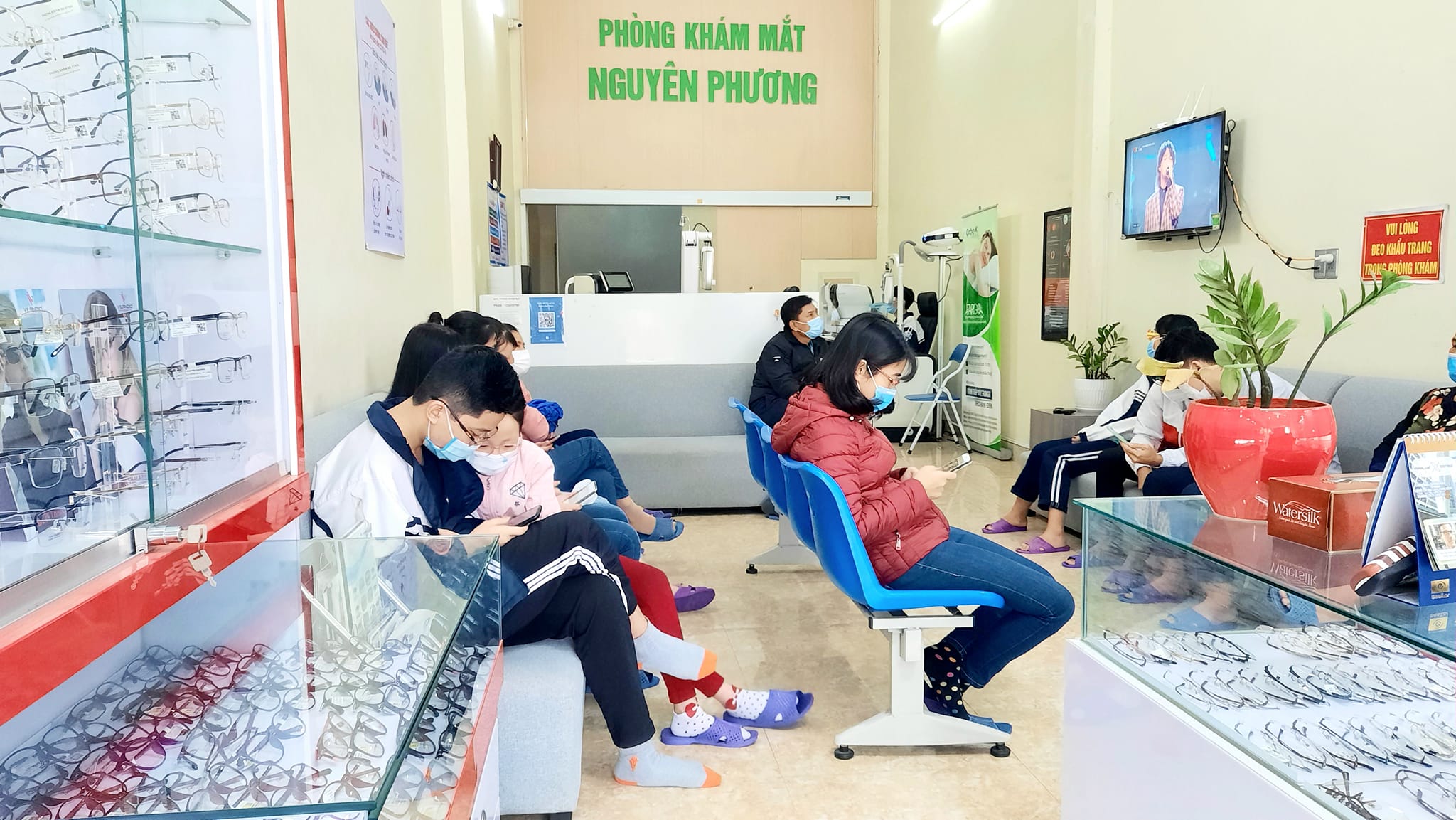 Phòng khám Mắt Nguyên Phương ảnh 2