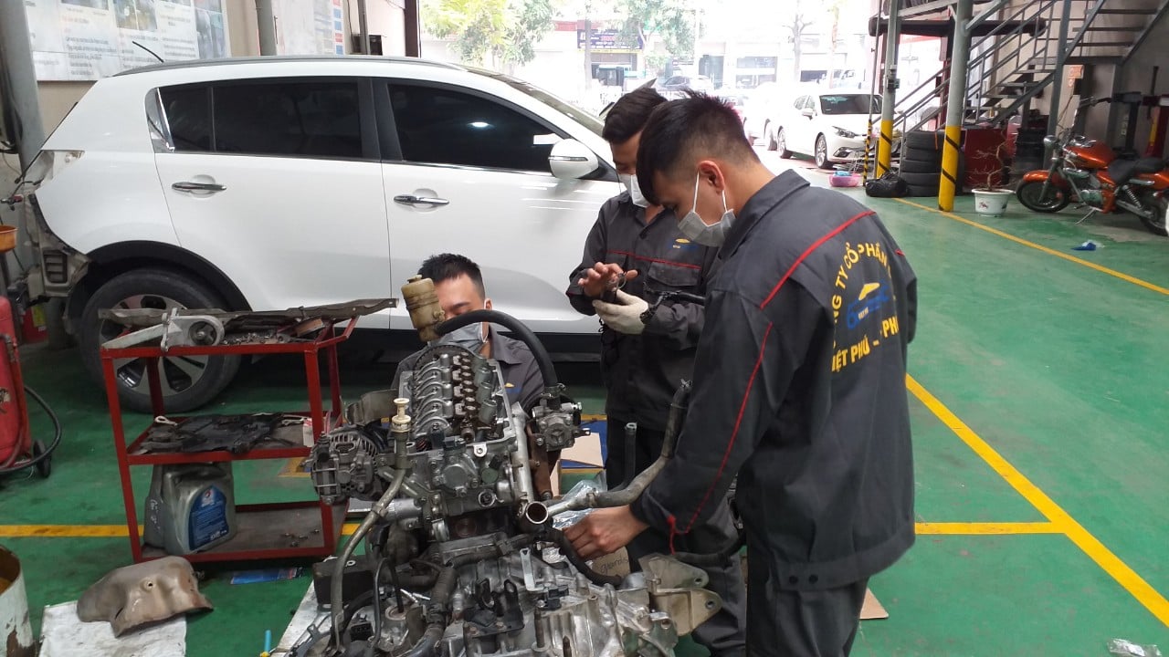 Viet Phu Garage Auto ảnh 1