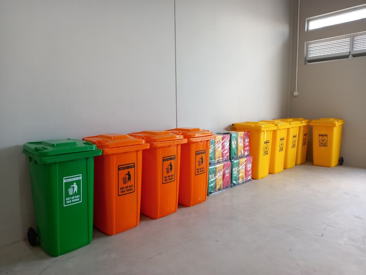 Việt Tiến Plastic ảnh 2