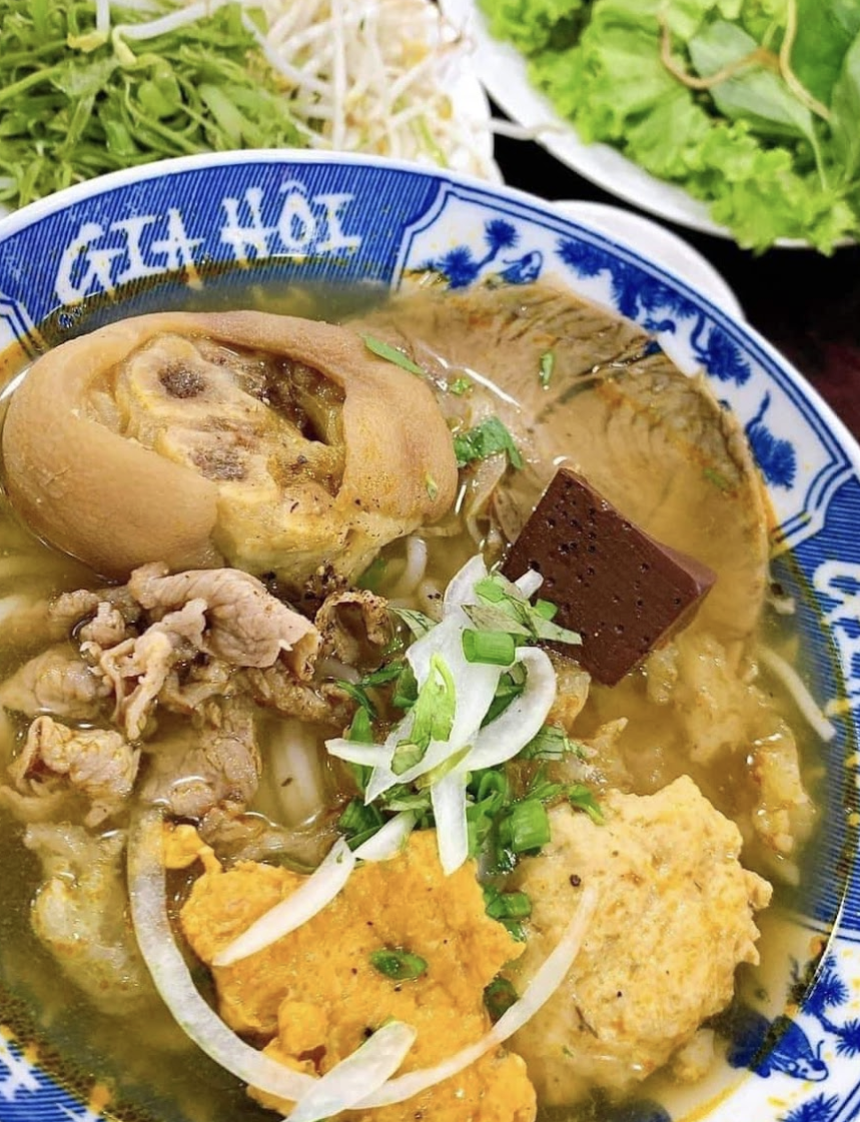 Bún bò Gia Hội ảnh 2