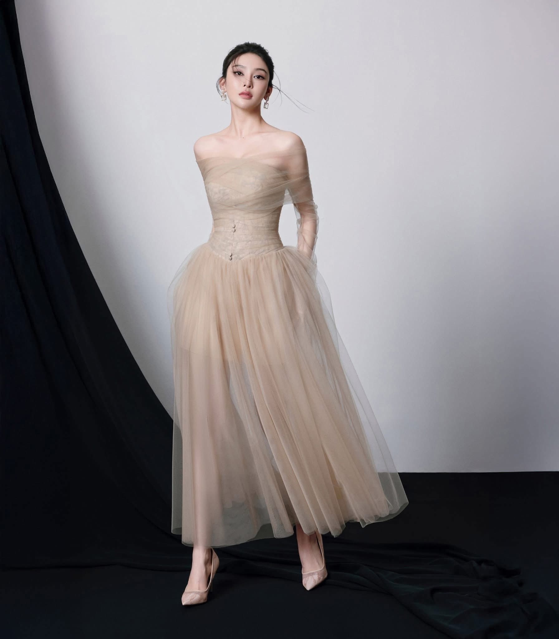 CANDY DRESS - Cho Thuê Váy Thiết Kế Chính Hãng ảnh 2