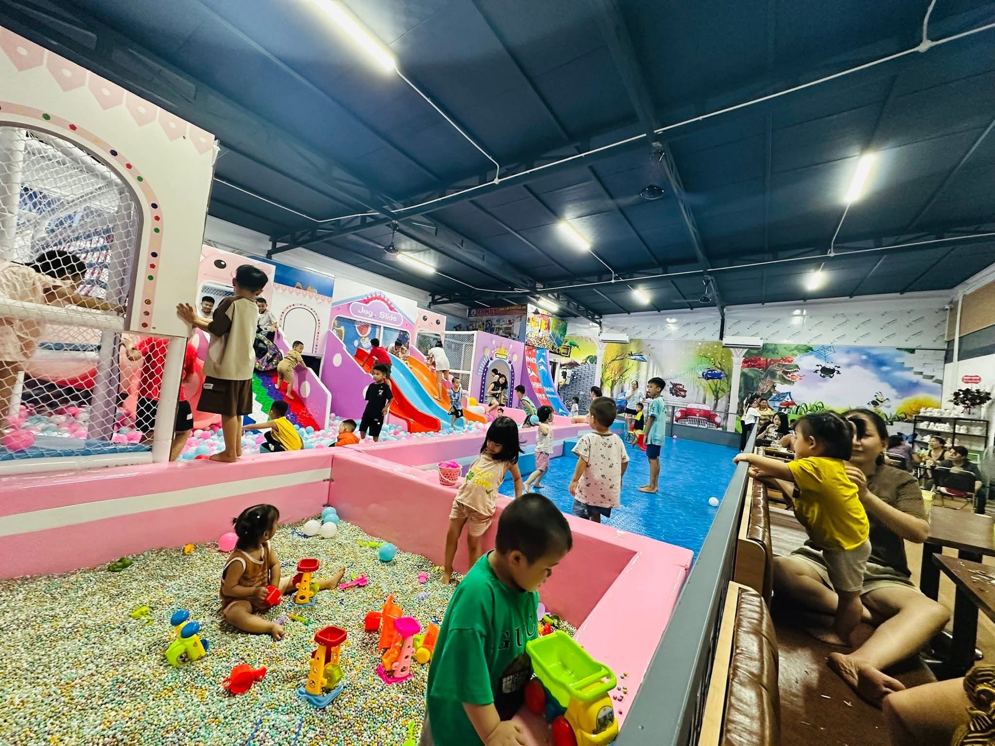 Family Coffee - Khu vui chơi trẻ em ảnh 1