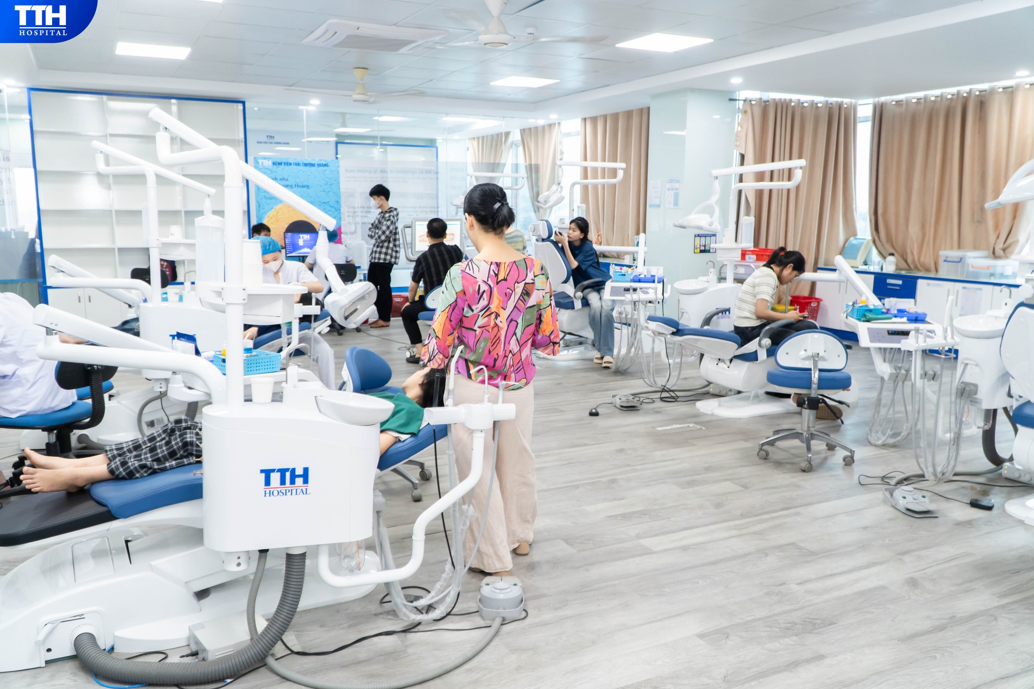 Dịch vụ nha khoa tại Bệnh viện Thái Thượng Hoàng ảnh 1