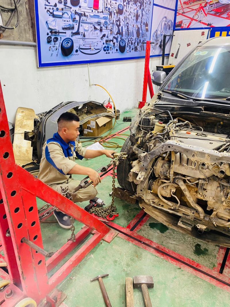 Garage Ô Tô Hz – Trung tâm dịch vụ ô tô đa năng tại Hà Nội ảnh 2