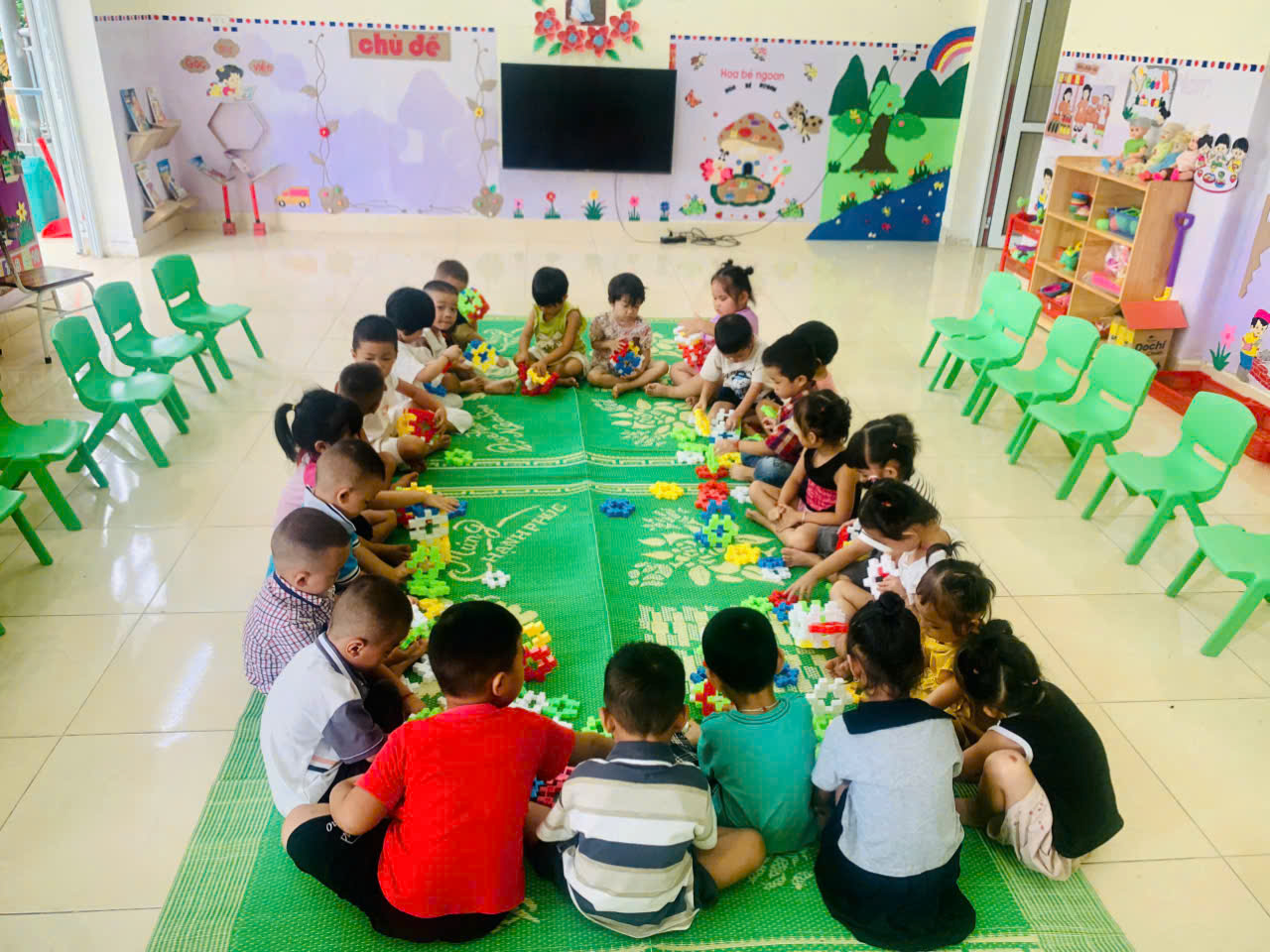 giáo án mầm non dạy thơ đèn giao thông chi tiết nhất