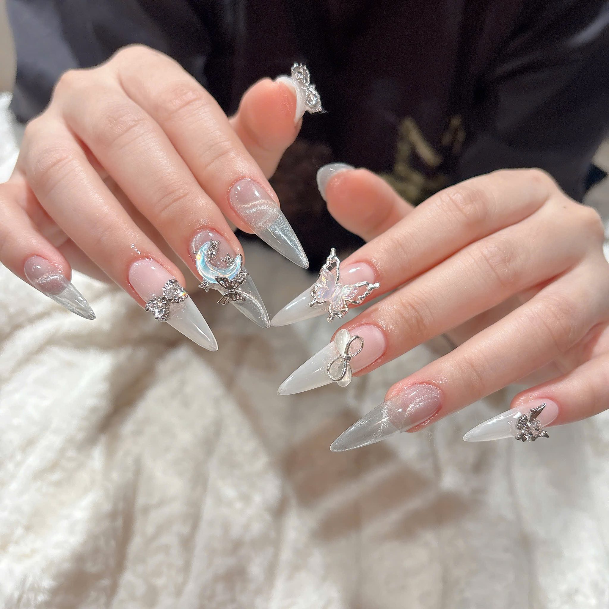 Her Nails ảnh 1