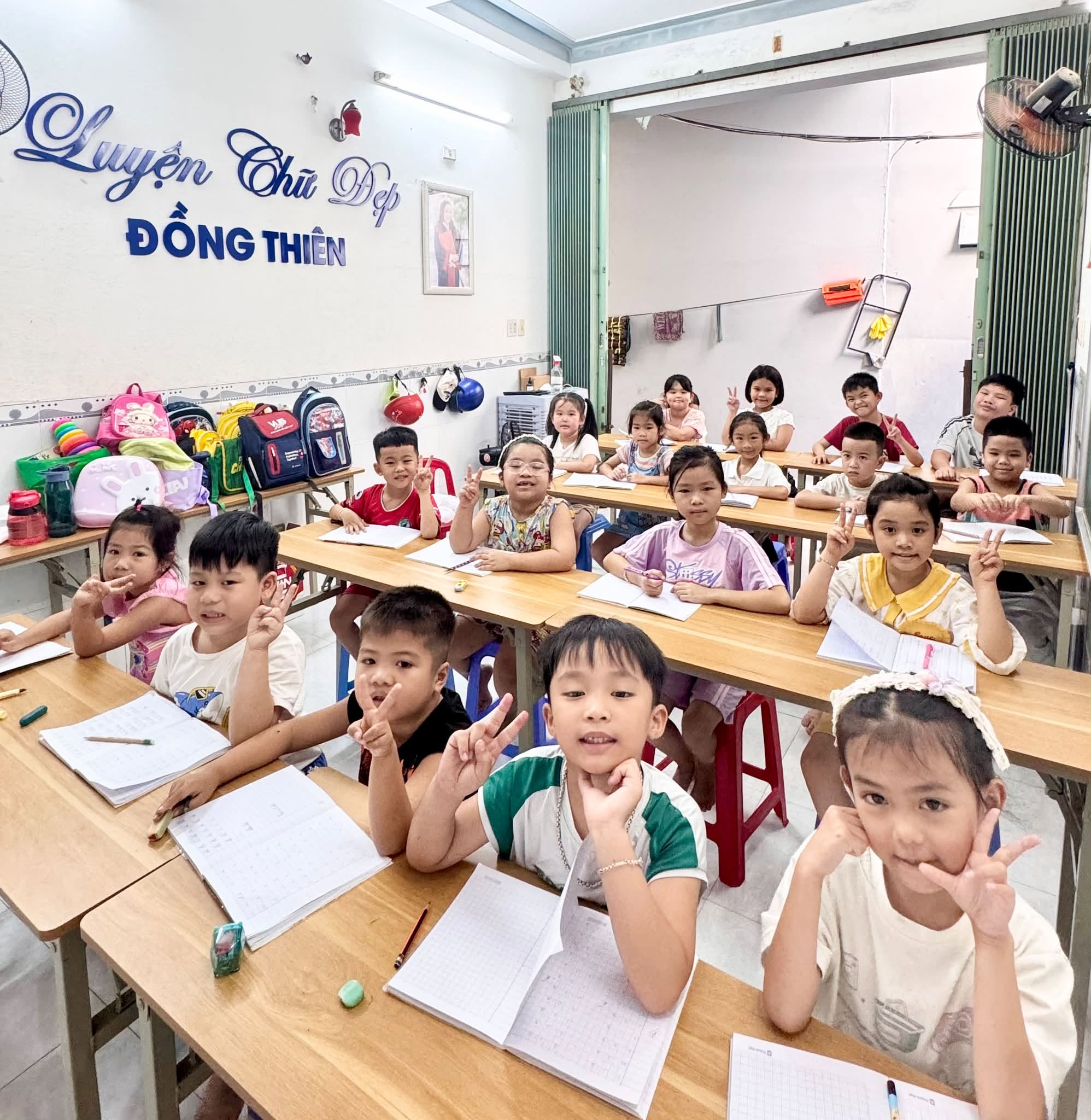 Luyện Chữ Đẹp Đồng Thiên ảnh 2