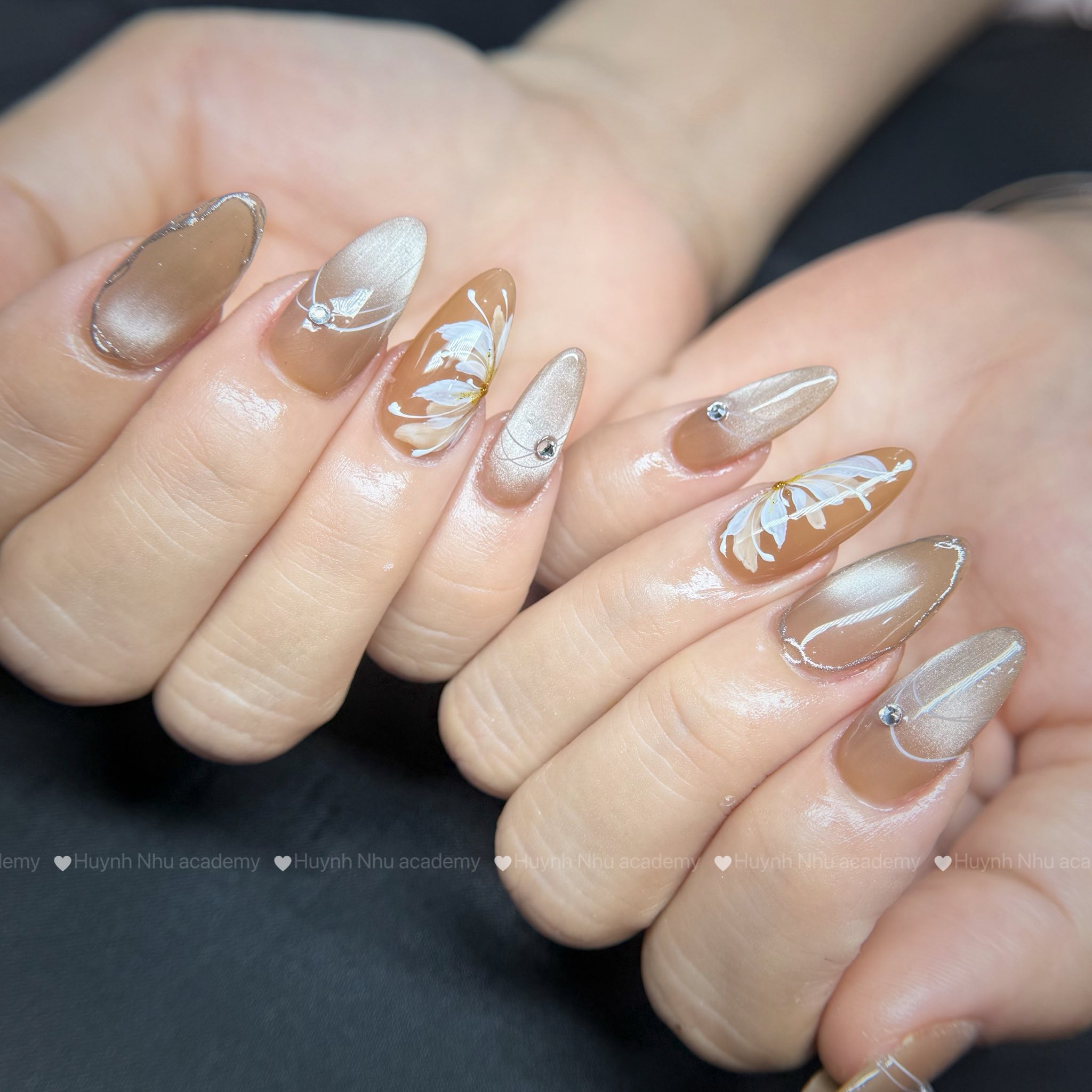 Nail Huỳnh Như ảnh 1