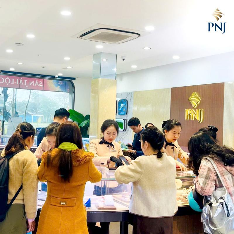 PNJ – Địa chỉ bán vàng được giá, thủ tục rõ ràng tại TPHCM ảnh 1