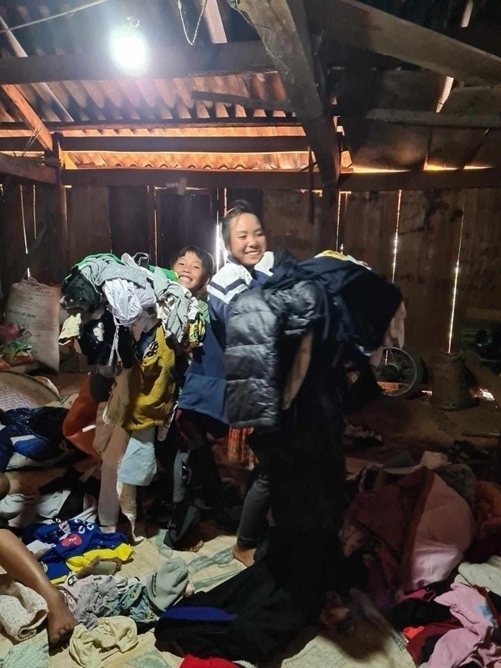 QUẦN ÁO TỪ THIỆN ảnh 1