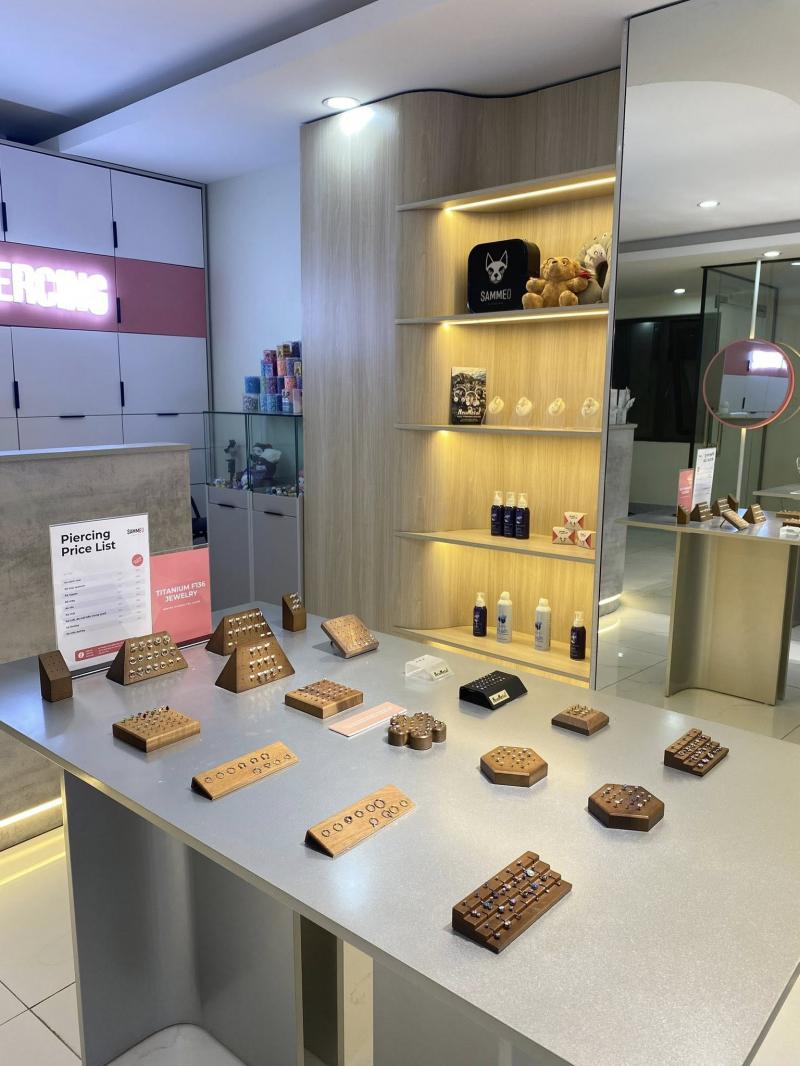 Sammeo Piercing ảnh 1