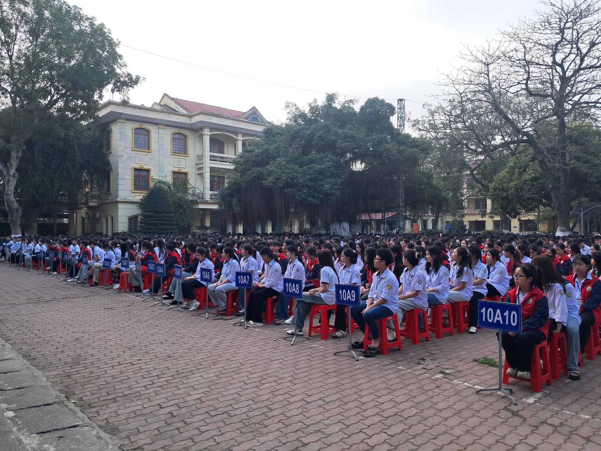 THPT Lý Nhân ảnh 1