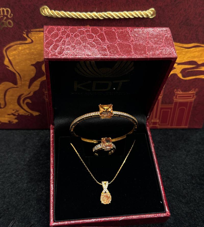 Tiệm vàng Kim Dung Thông ảnh 1