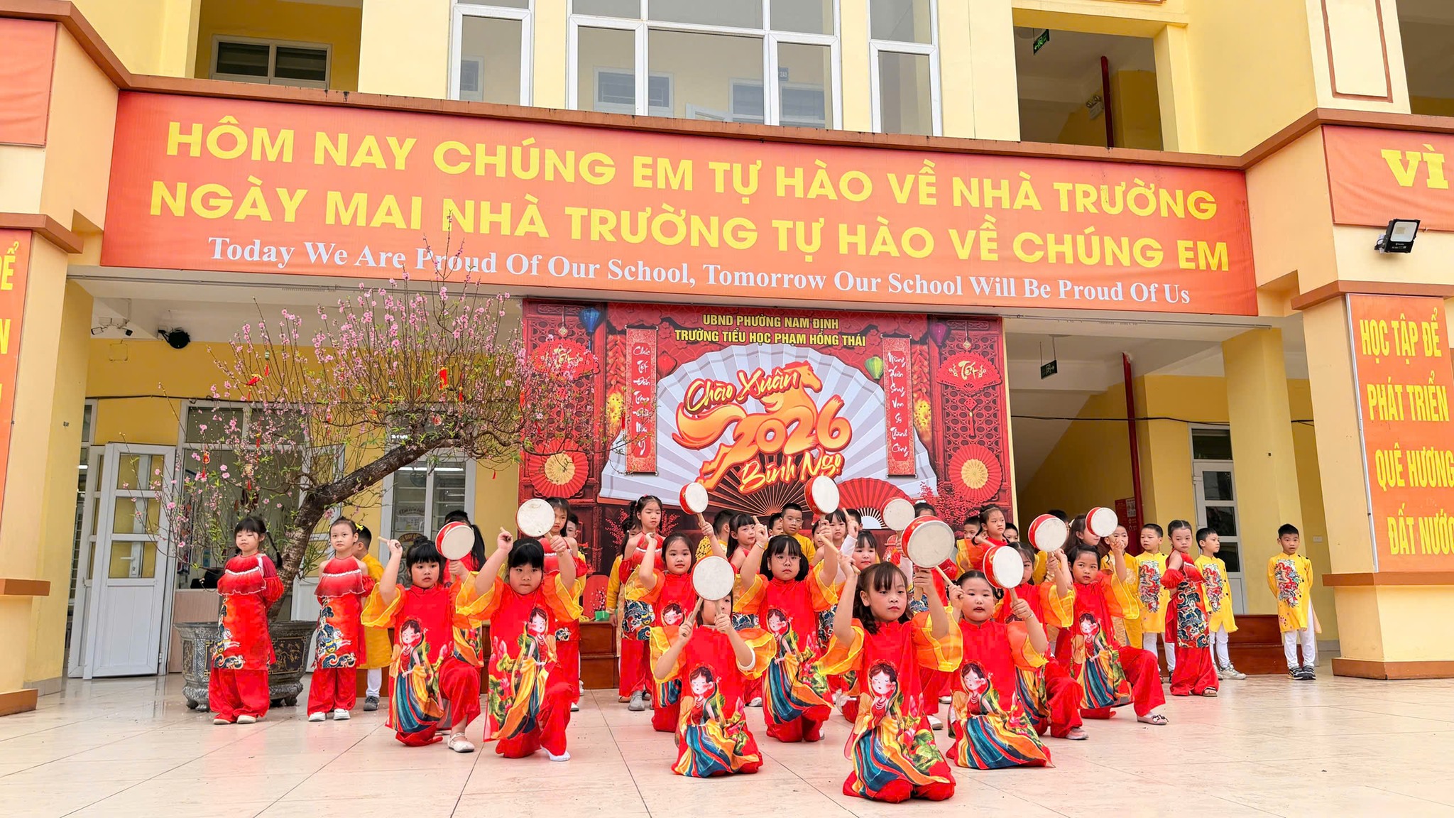 Tiểu Học Phạm Hồng Thái ảnh 1