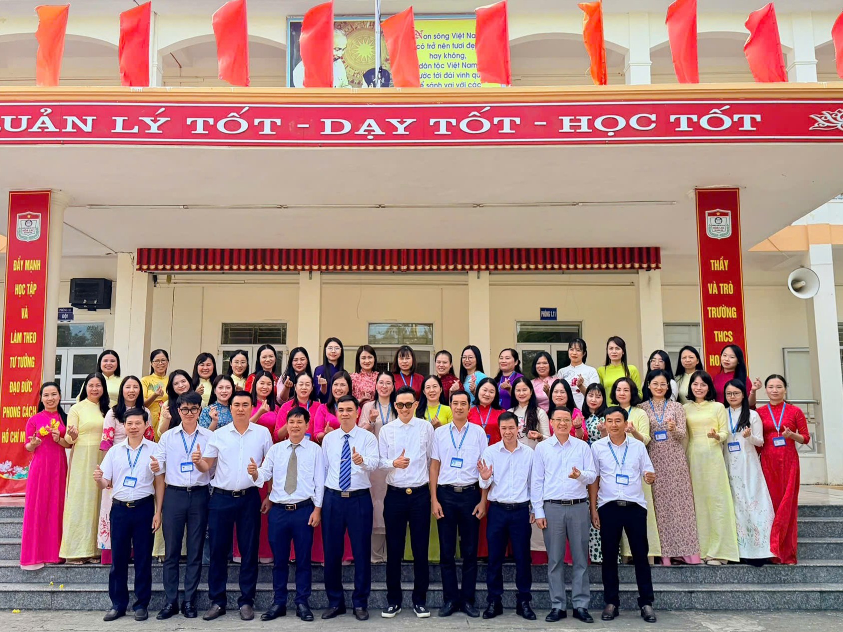 Trường THCS Hòa Lạc ảnh 1