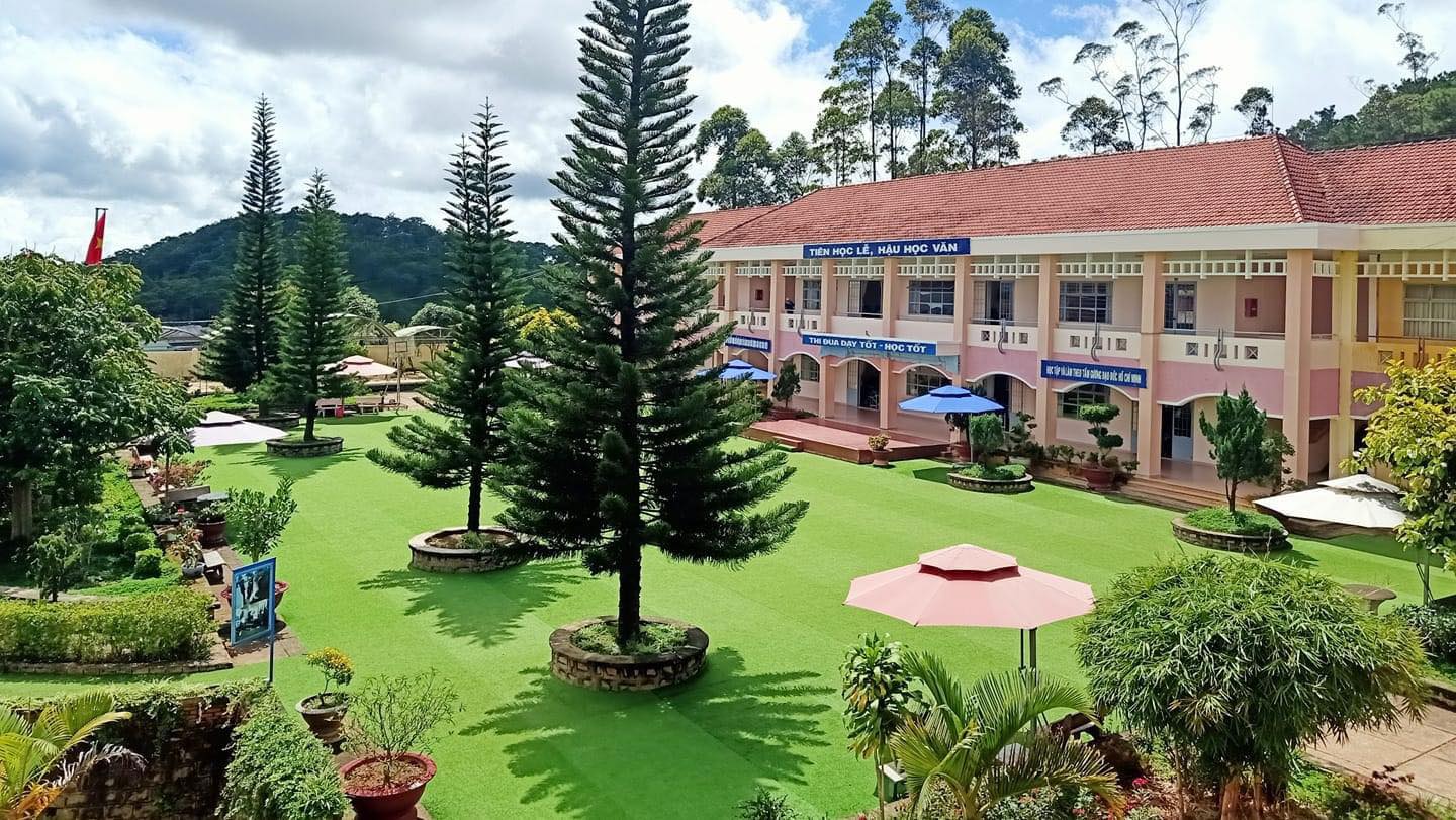 Trường THCS Nguyễn Đình Chiểu ảnh 2