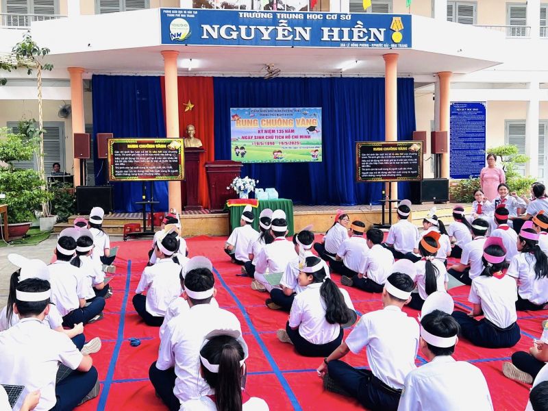 Trường THCS Nguyễn Hiền ảnh 1