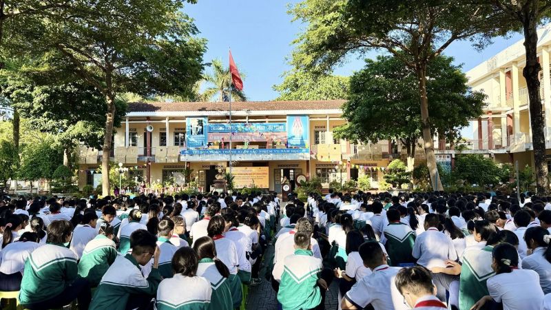 Trường THCS Phan Chu Trinh ảnh 2