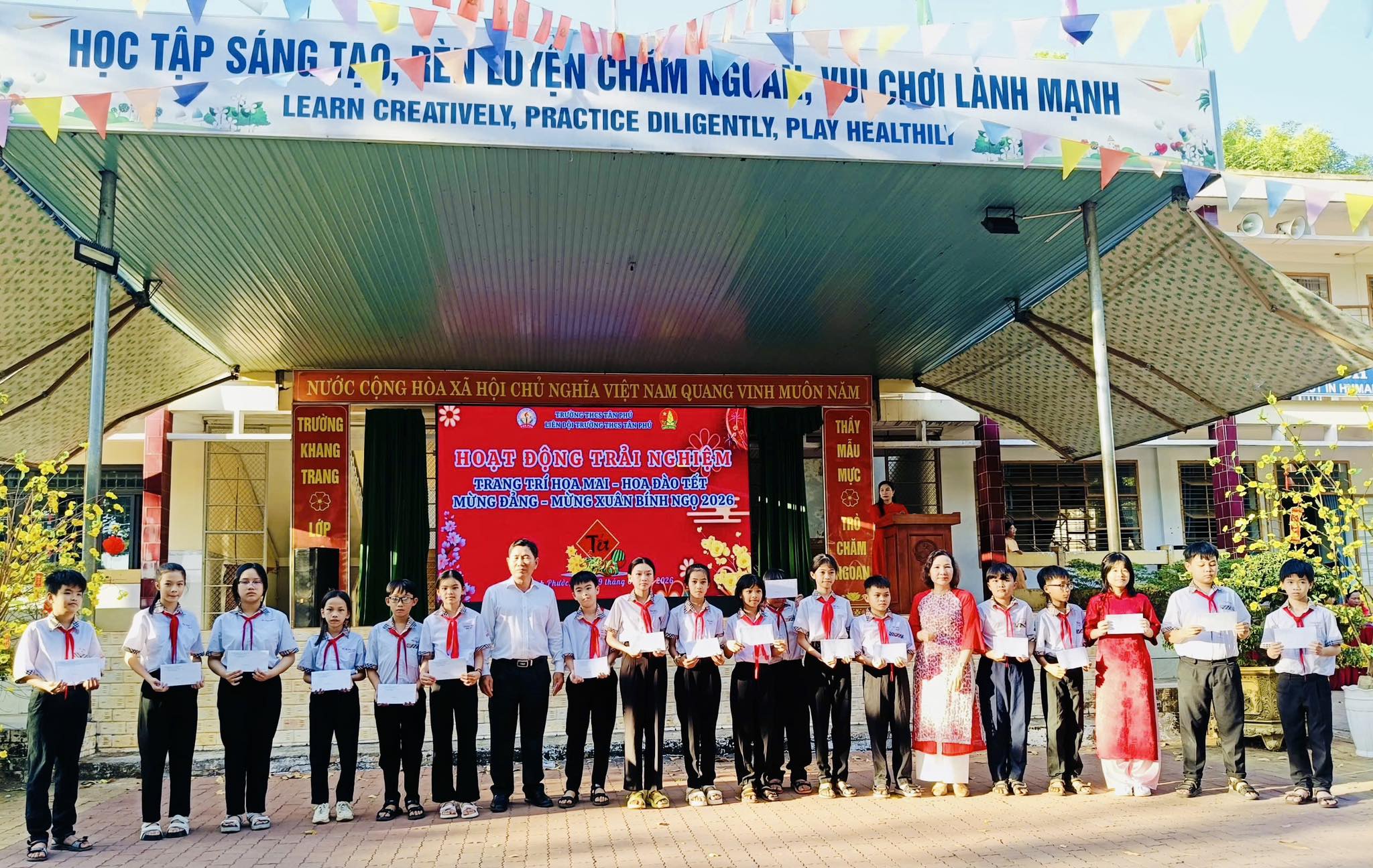 Trường THCS Tân Phú - phường Bình Phước ảnh 2