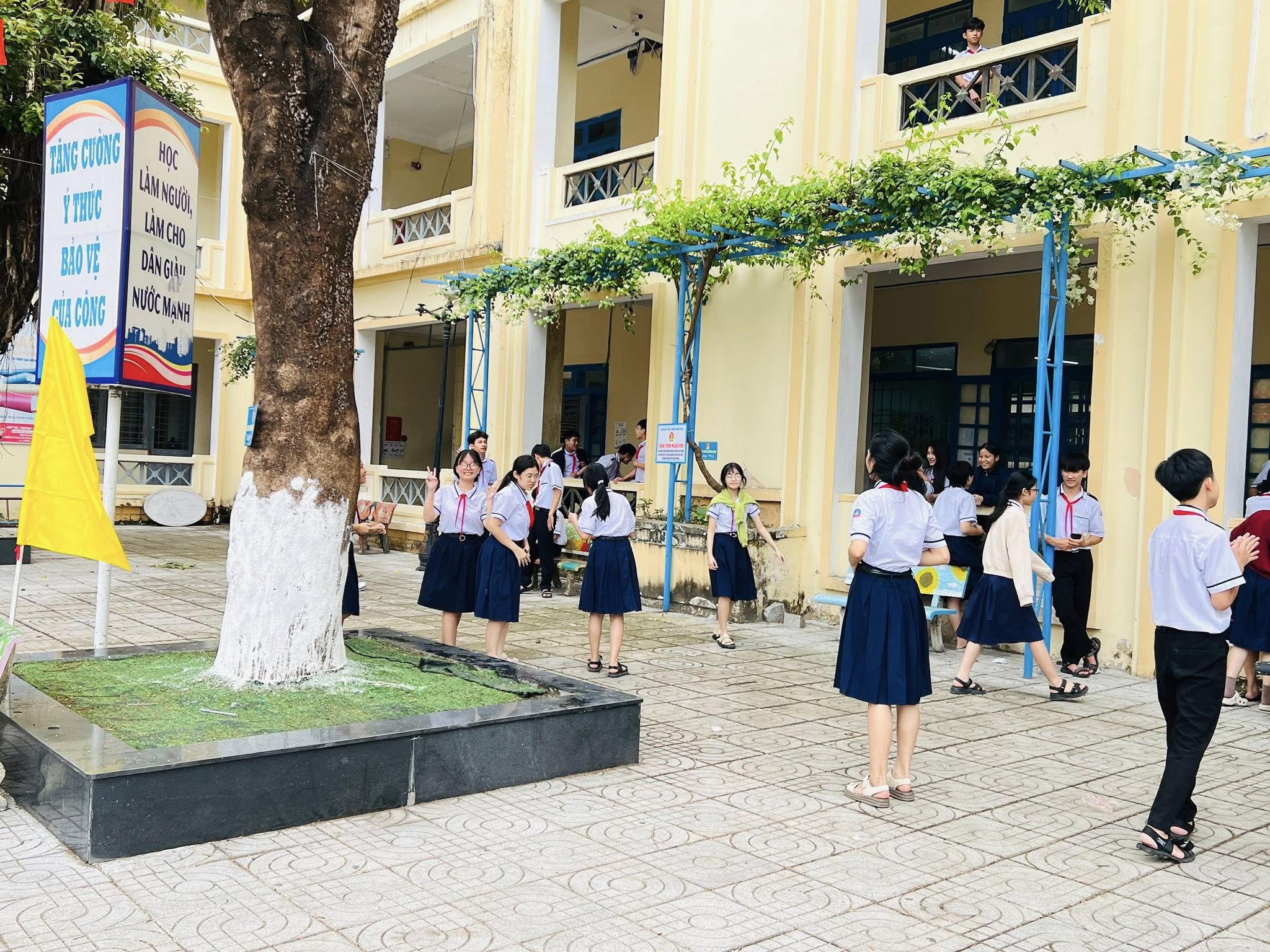 Trường THCS Trần Hưng Đạo ảnh 2