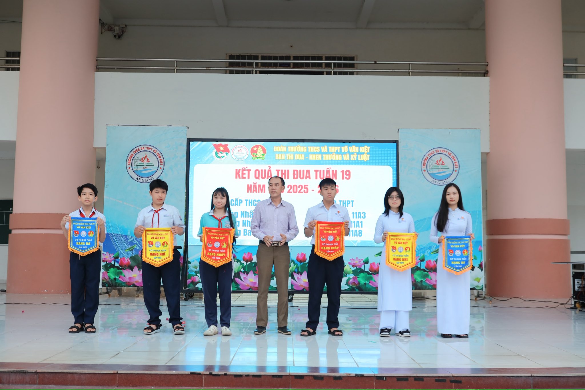 Trường THCS và THPT Võ Văn Kiệt ảnh 1