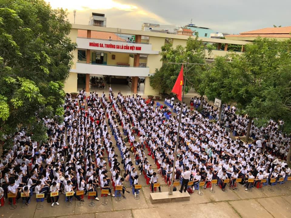 Trường THPT Hoàng Diệu ảnh 1