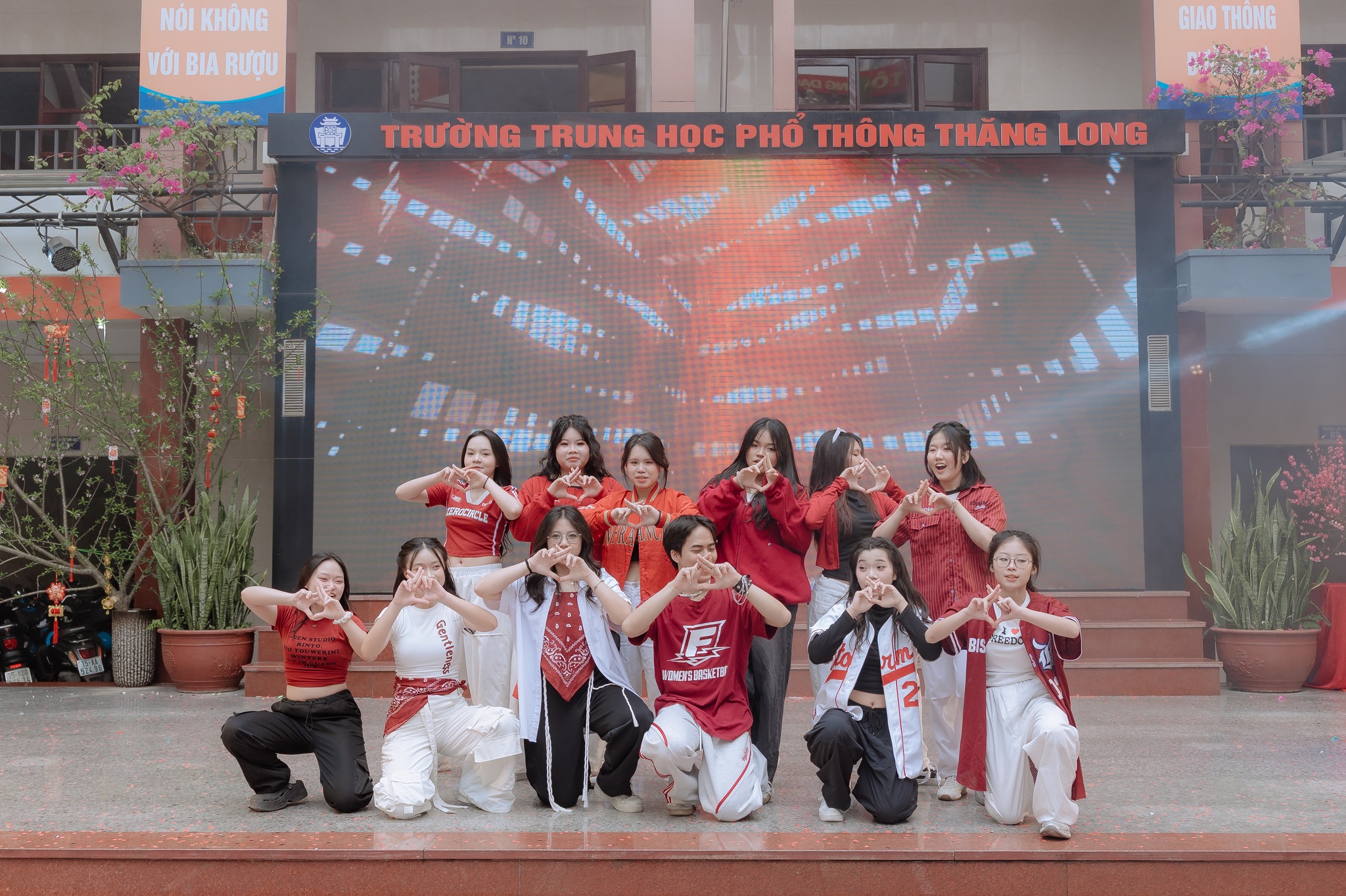 Trường THPT Thăng Long - Hải Phòng ảnh 2