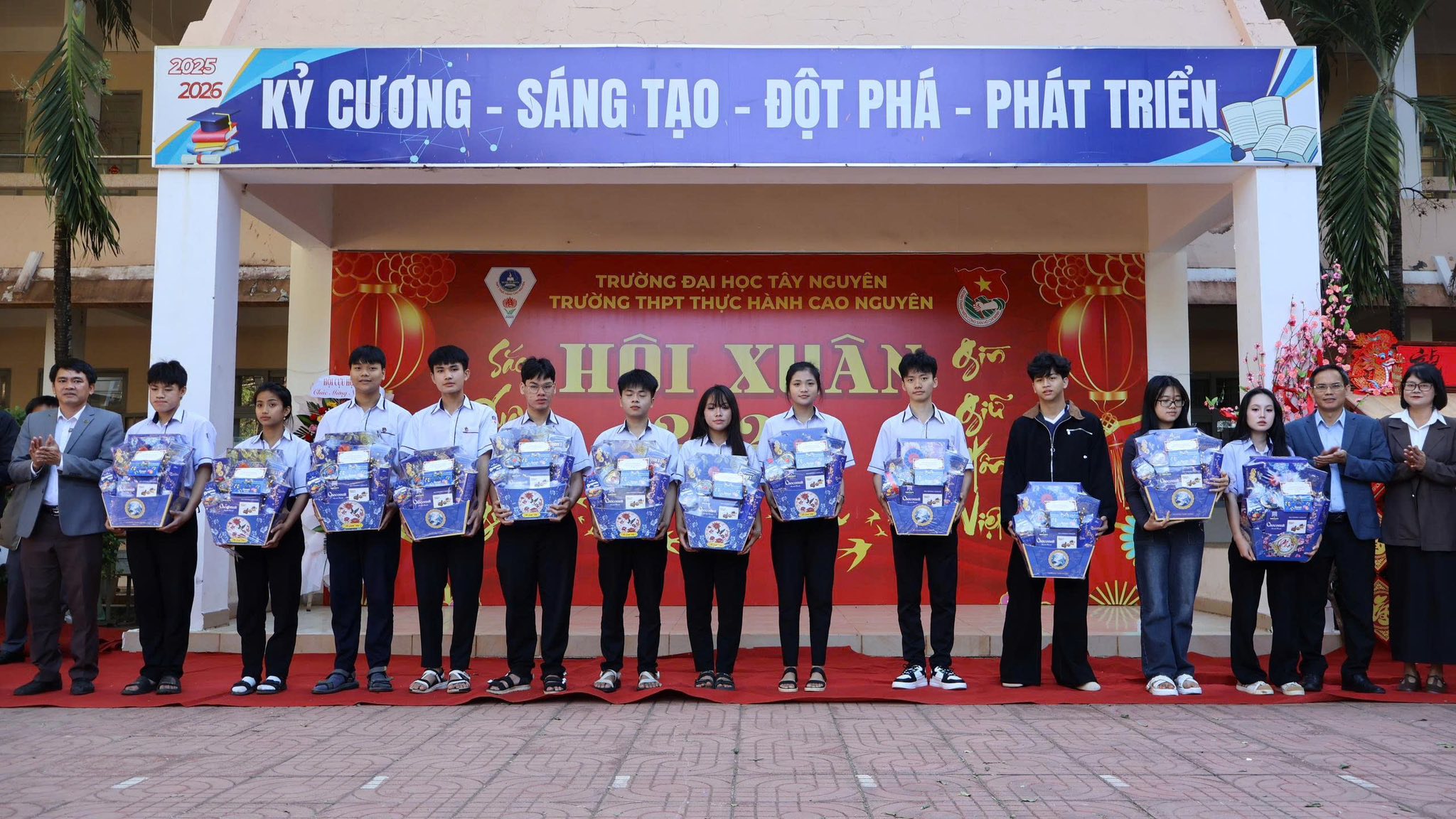 Trường THPT Thực hành Cao Nguyên ảnh 2