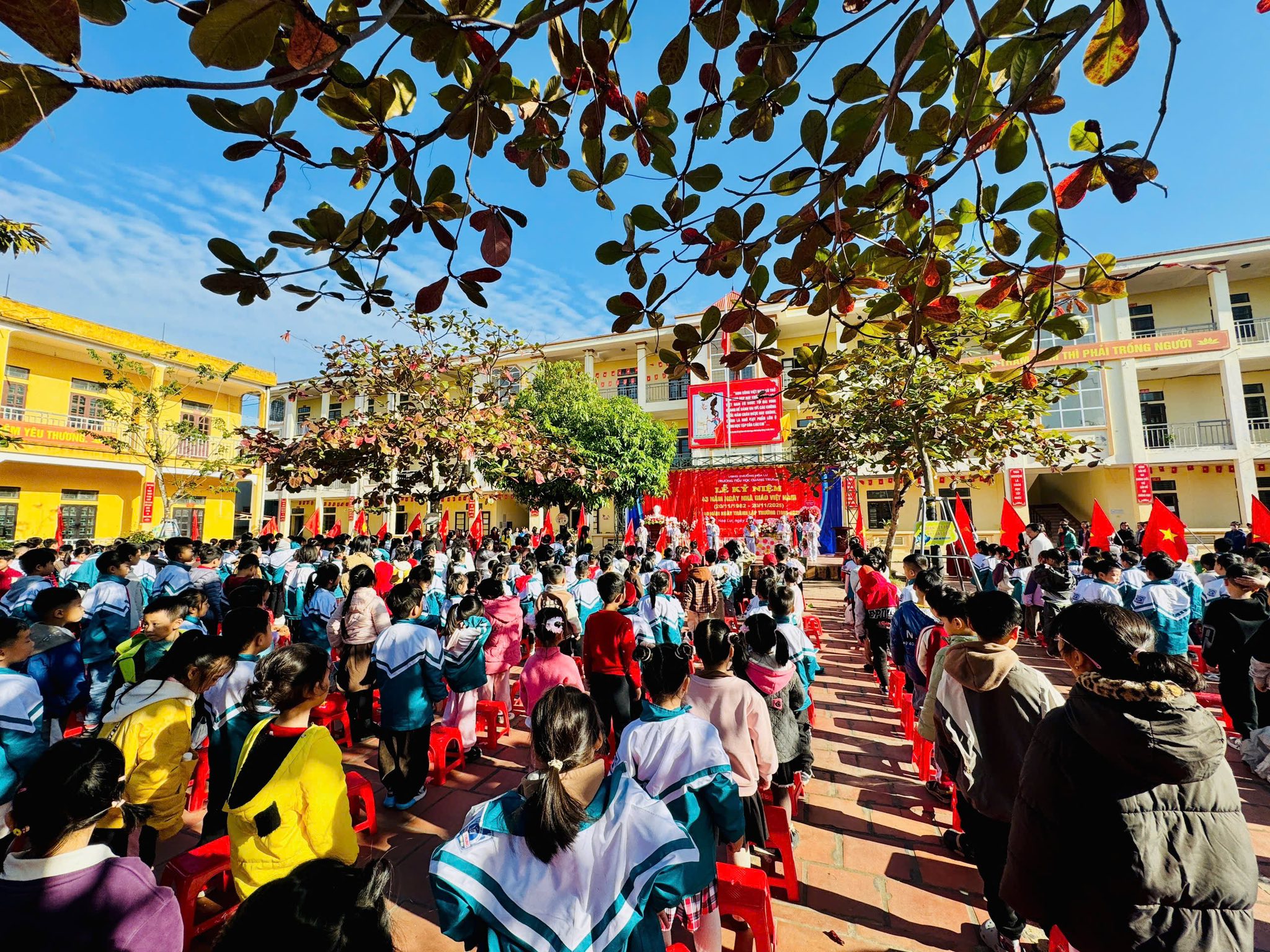 Trường Tiểu Học Quang Trung ảnh 2