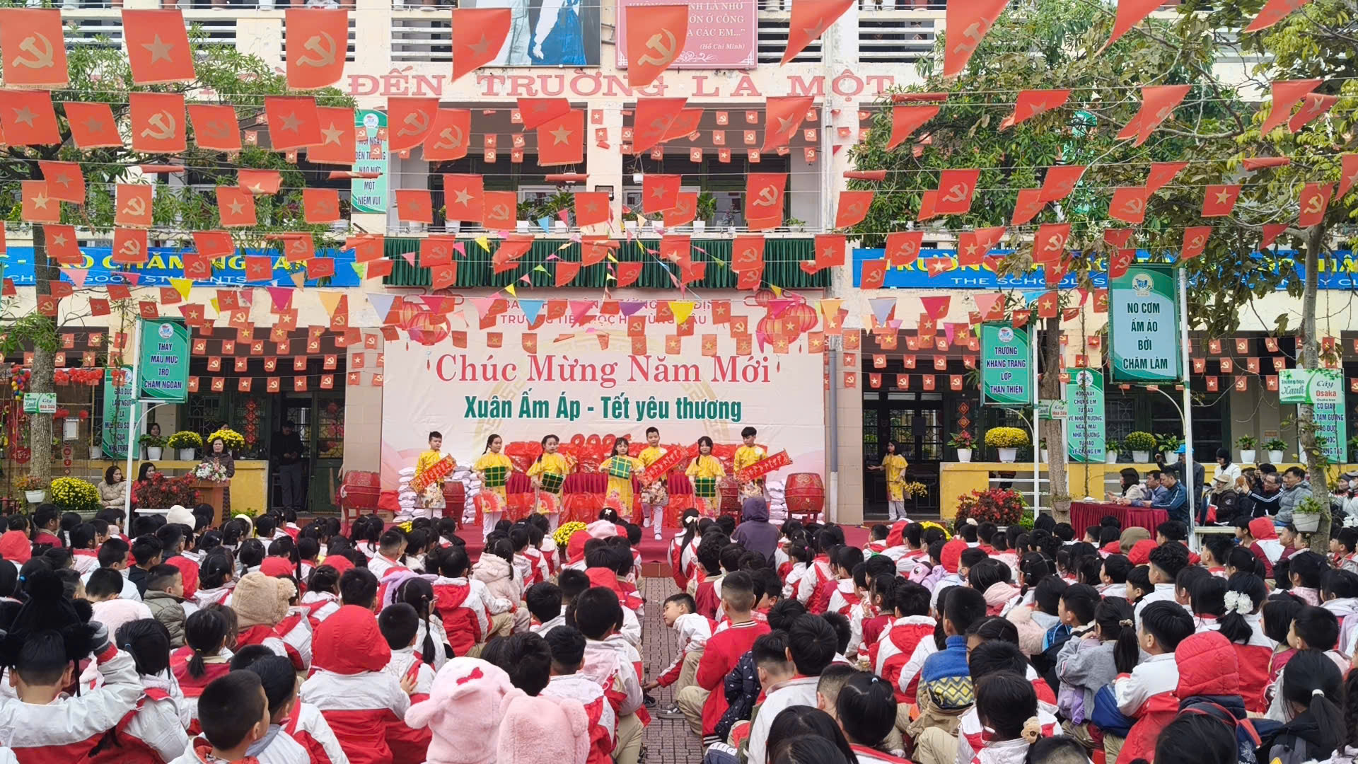 Trường Tiểu học Hồ Tùng Mậu ảnh 2