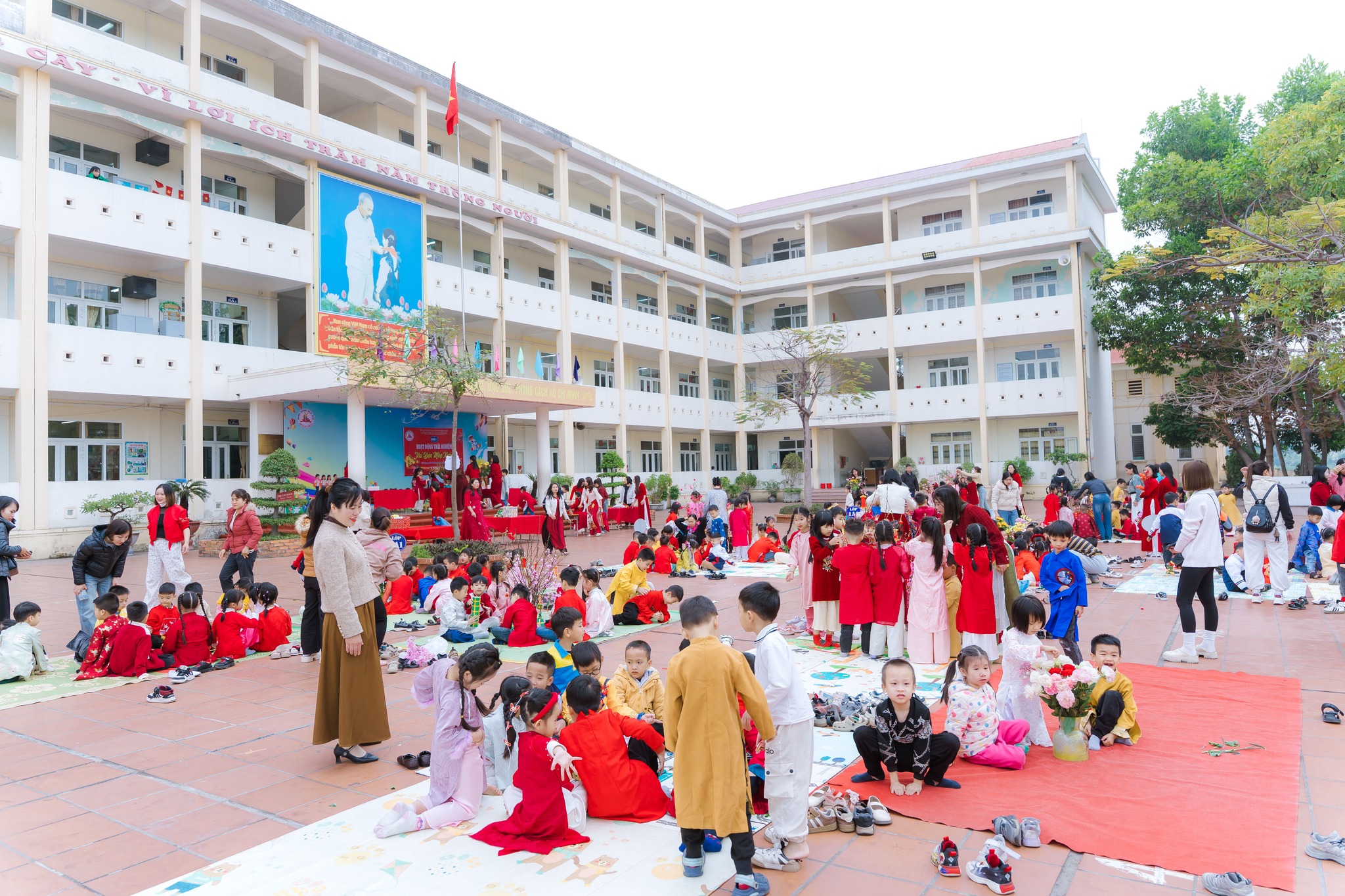 Trường Tiểu học Lý Thường Kiệt ảnh 1