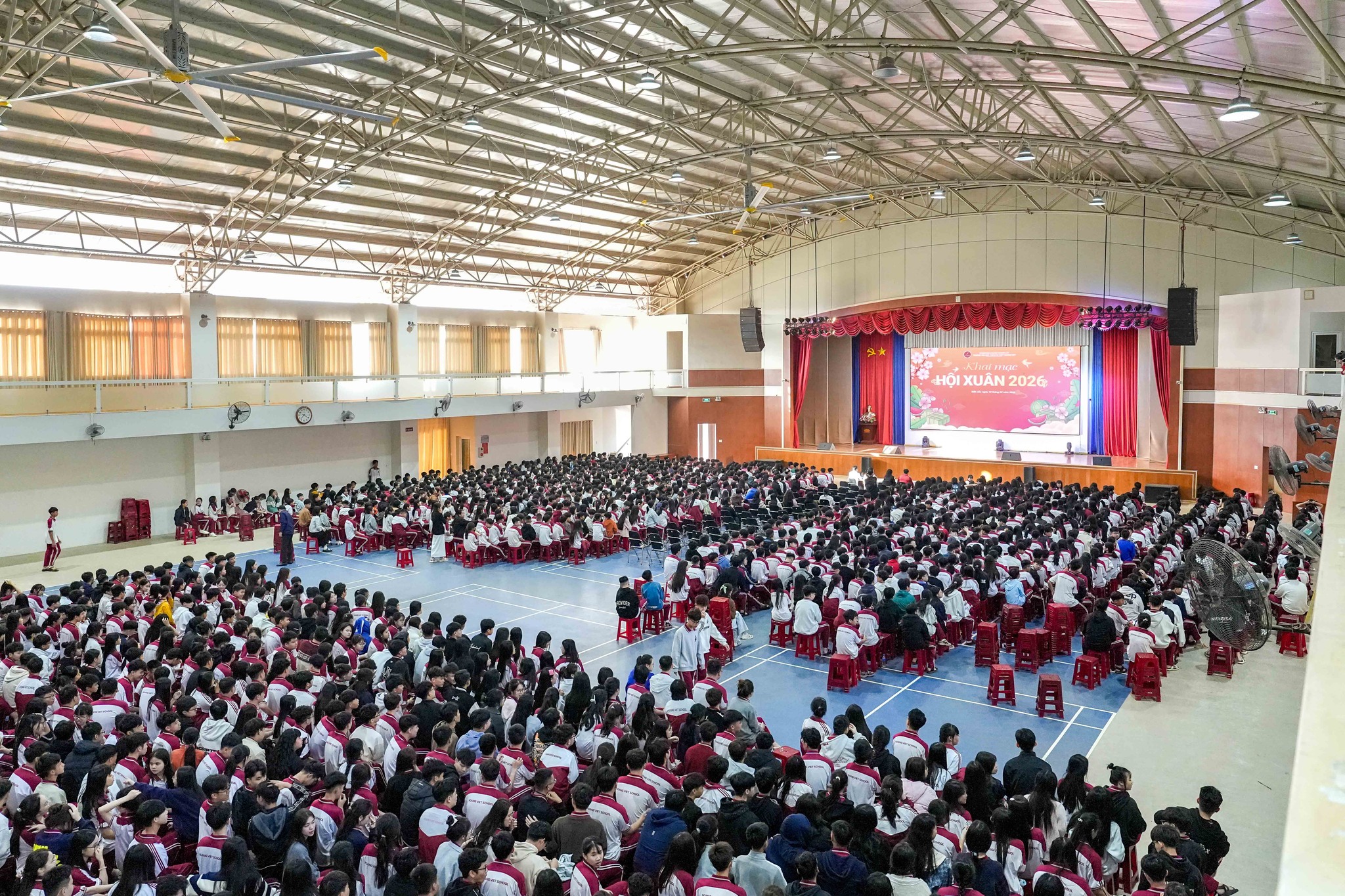 Trường Tiểu học, THCS và THPT Hoàng Việt ảnh 2