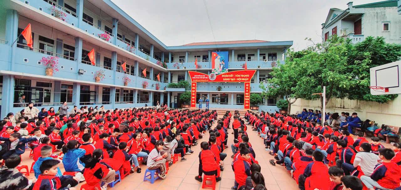 Trường Tiểu học Trần Quốc Toản ảnh 2