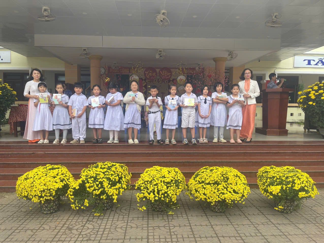 Trường Tiểu học Trưng Vương ảnh 1