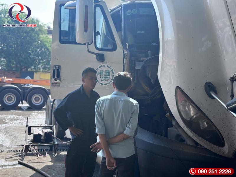 Xưởng dịch vụ Ô Tô Hoàng Long ảnh 2