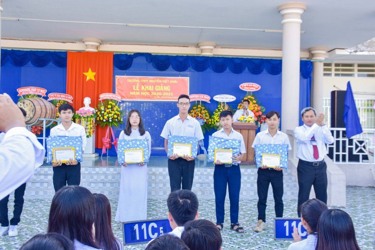 trường THPT Nguyễn Việt Khái ảnh 1