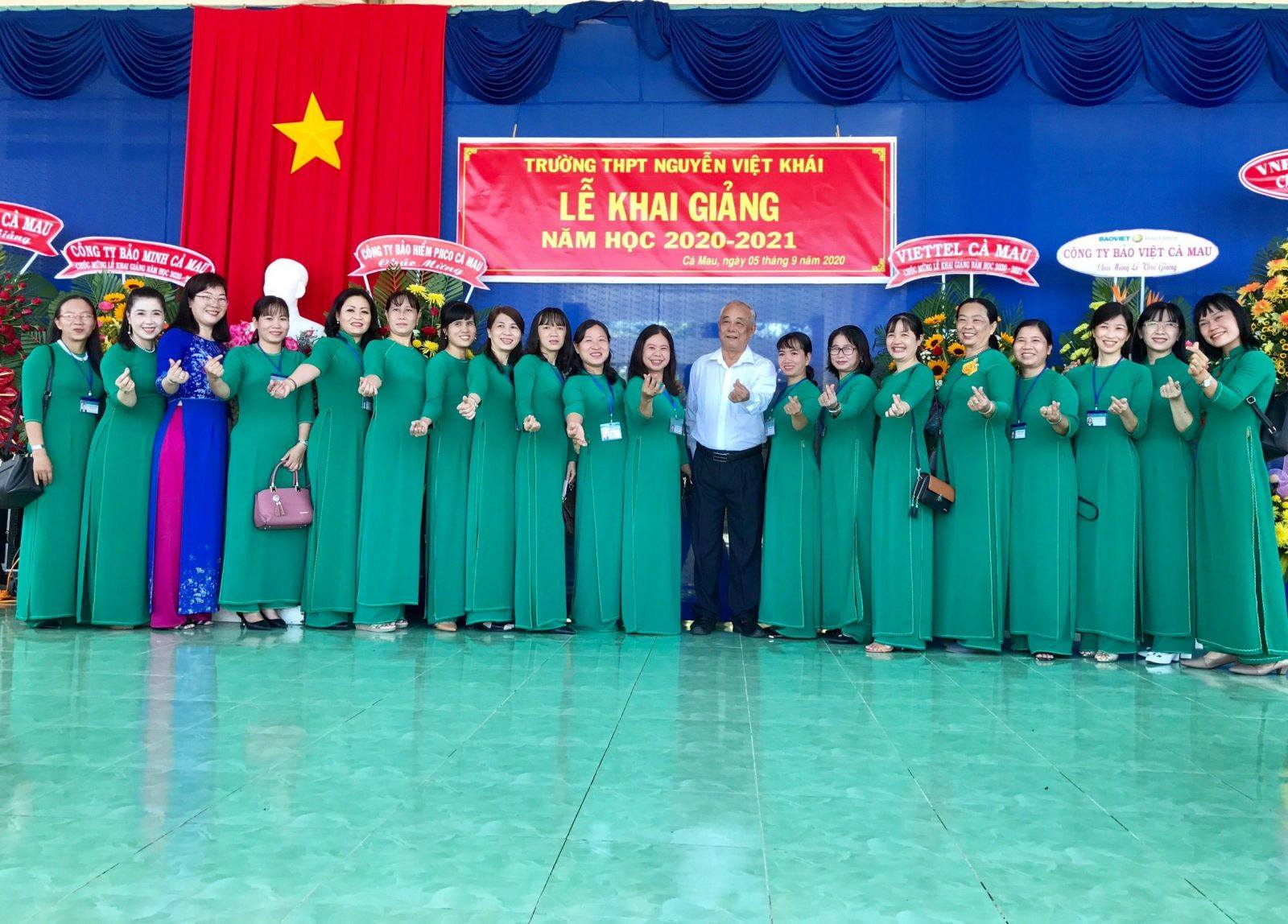 trường THPT Nguyễn Việt Khái ảnh 2