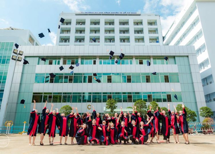 Đại học Công nghệ TP.HCM ảnh 1