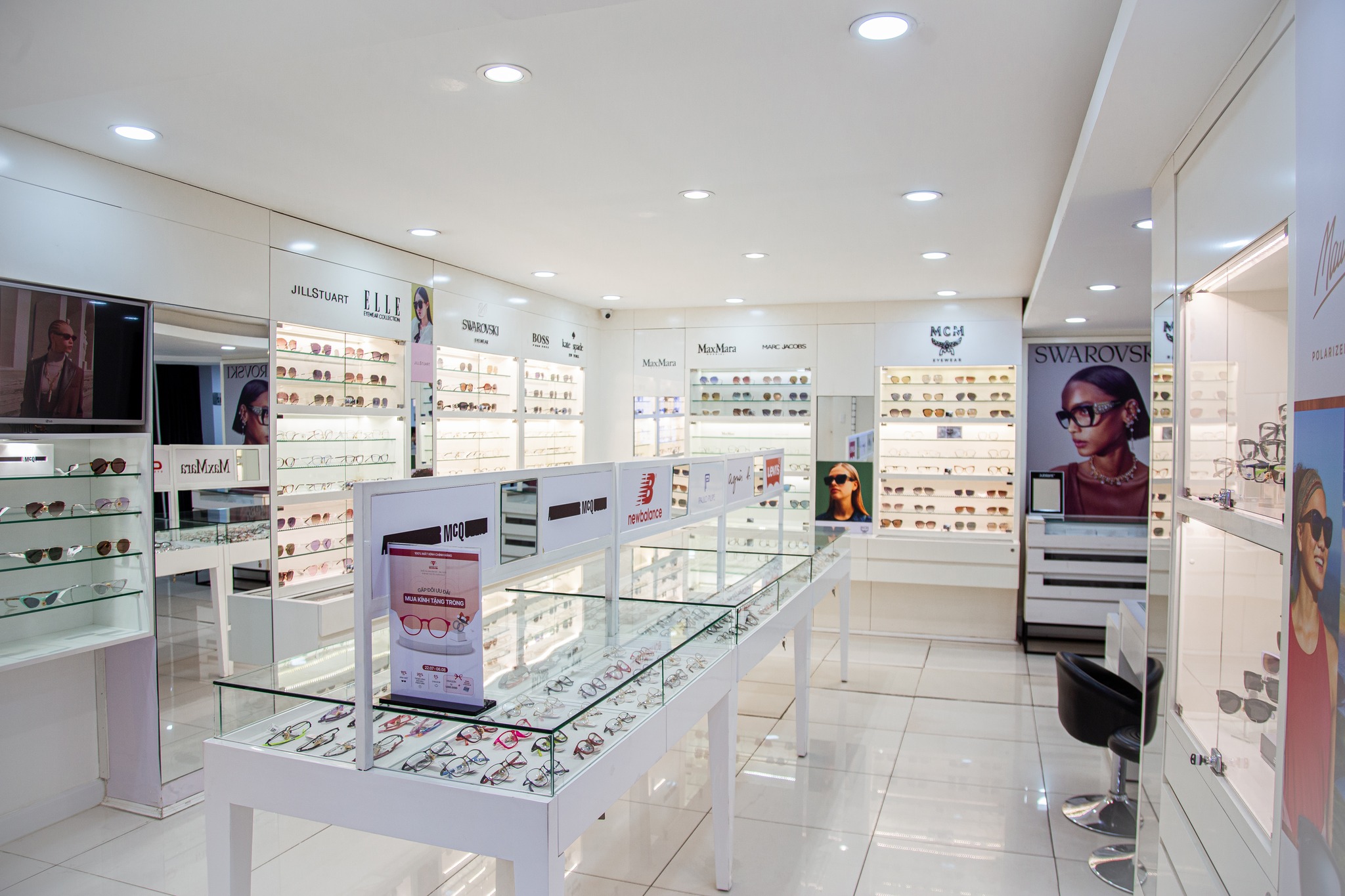 Eyewear HUT ảnh 1