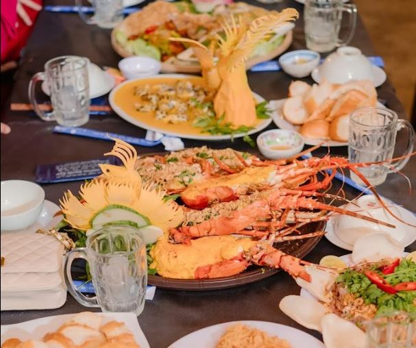 Lẩu Nướng - Hải Sản Tươi Sống Những Người Bạn ảnh 1