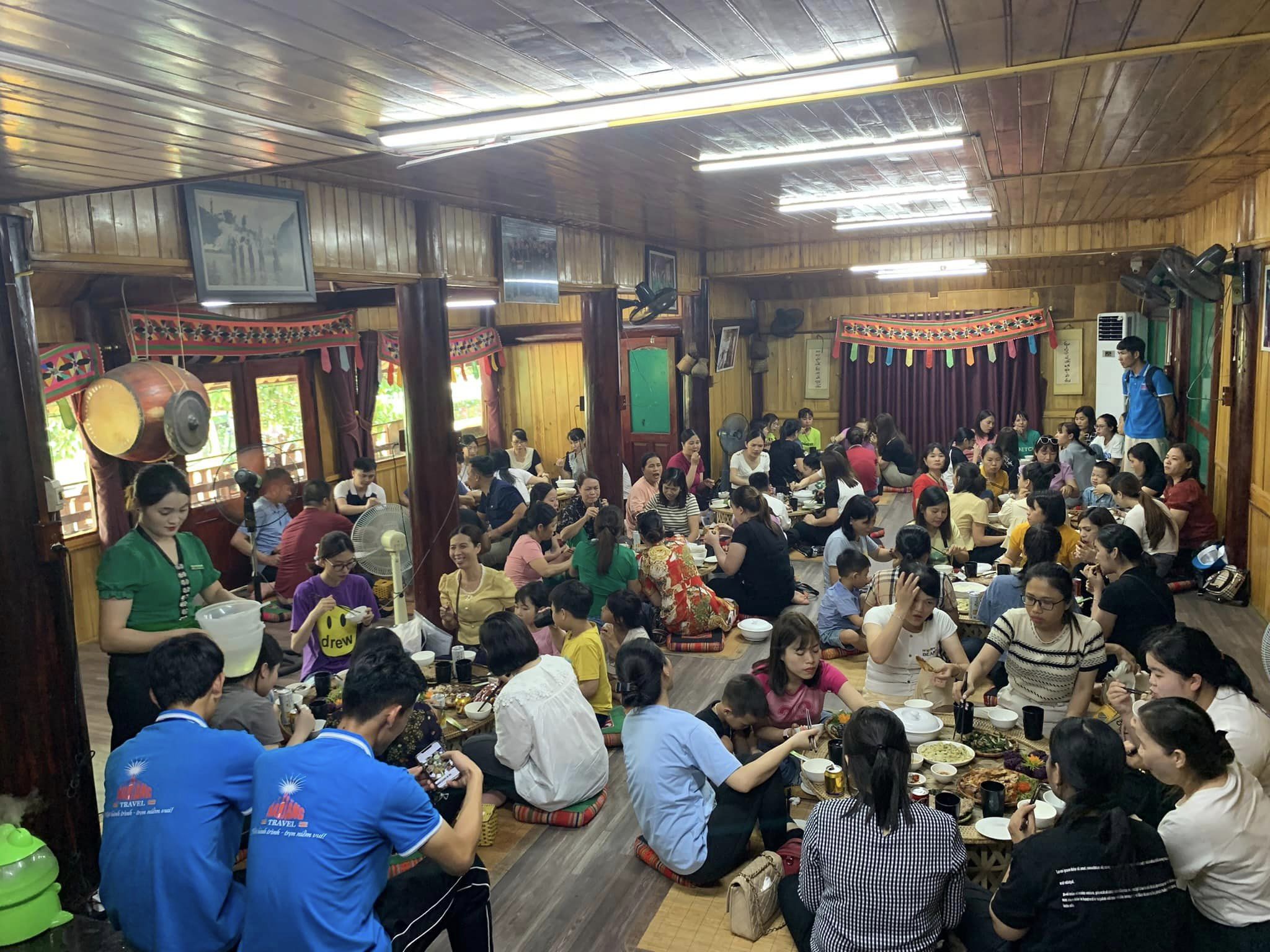 Nhà hàng Bông Ban Xanh - Ẩm thực dân tộc Thái ảnh 1