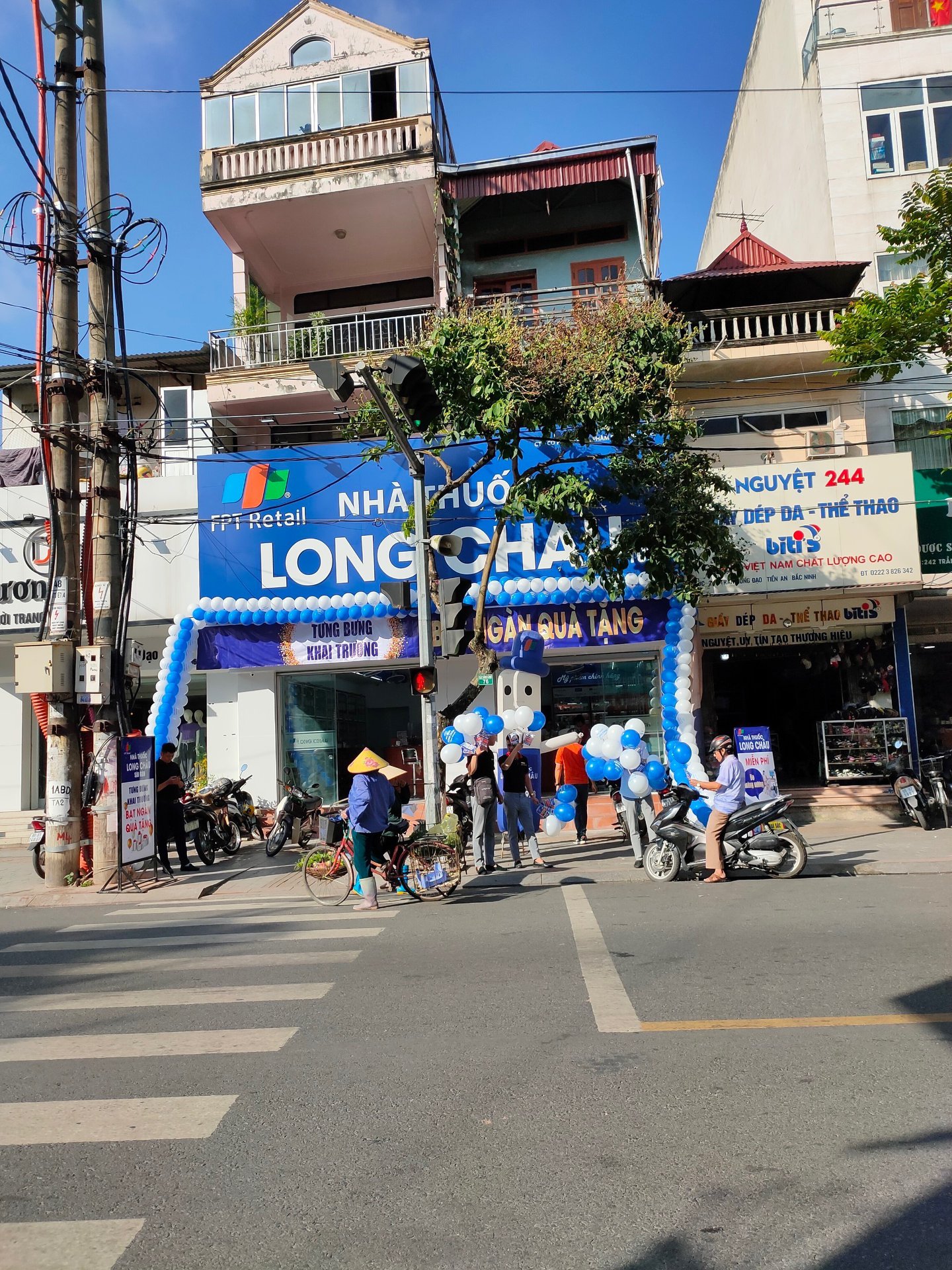 Nhà thuốc Long Châu ảnh 1