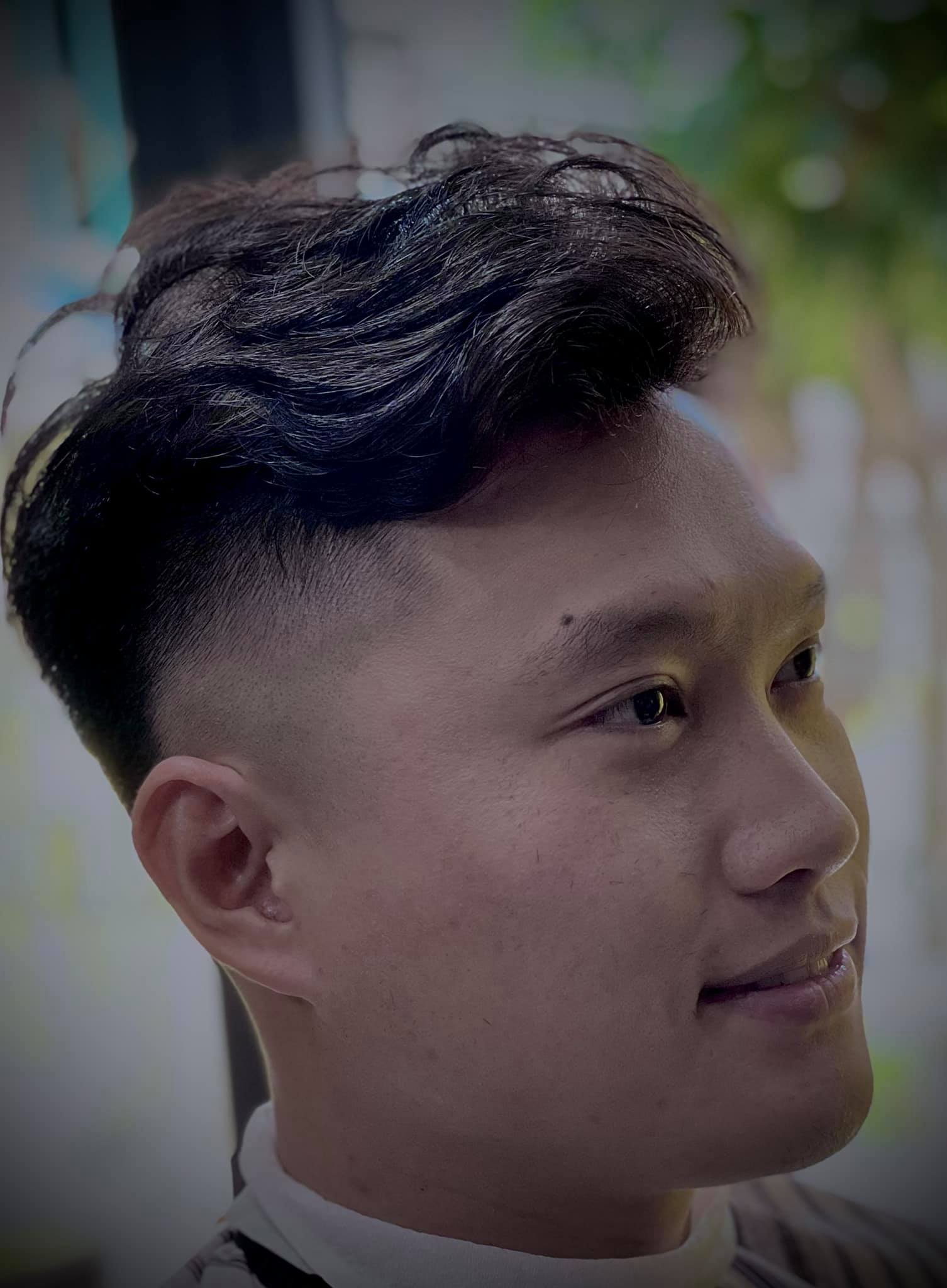 Barber Shop shave HUY BÙI  cắt tóc Hoi An Việt Nam