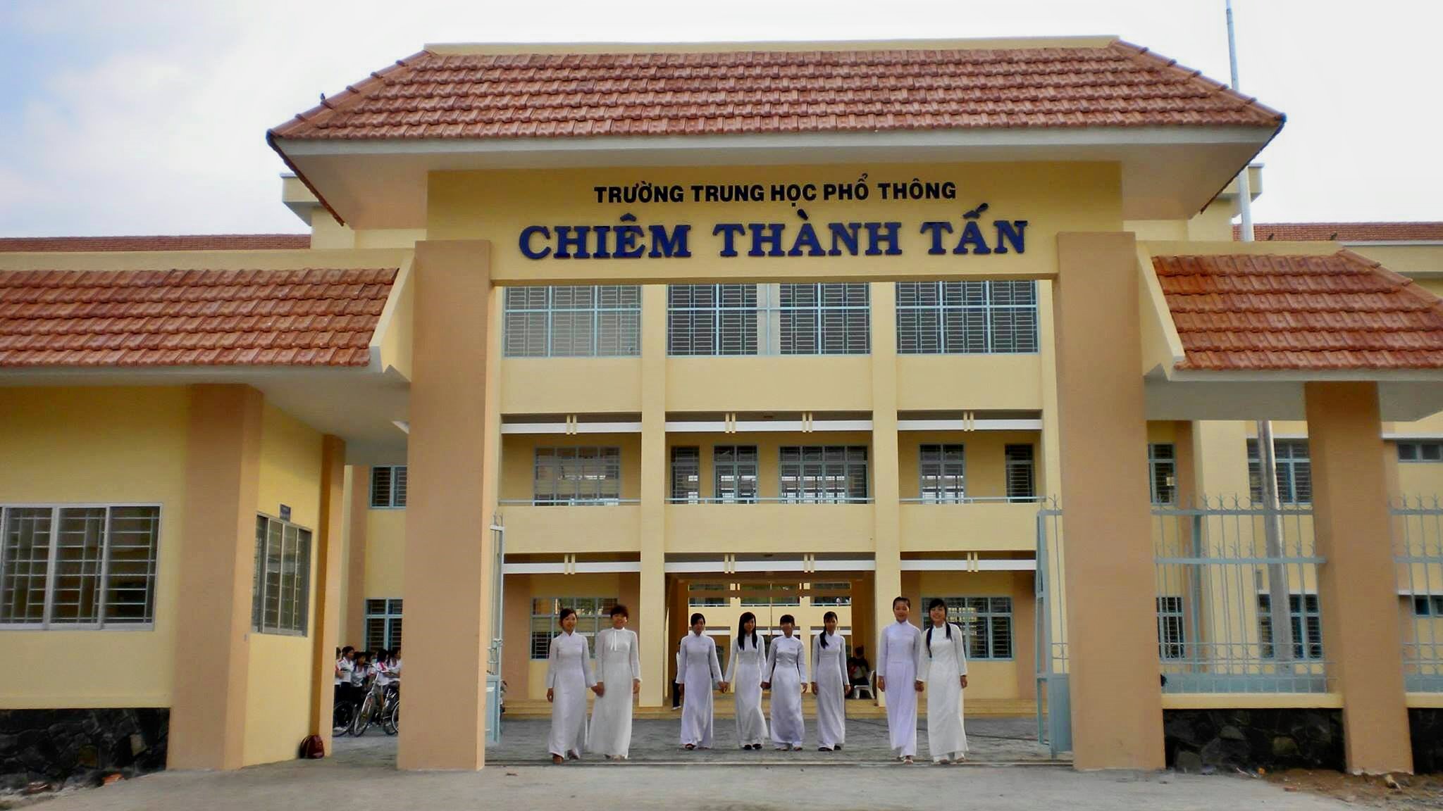 Trường THPT Chiêm Thành Tấn ảnh 1