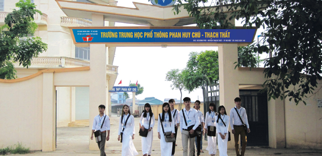 Trường THPT Phan Huy Chú ảnh 1